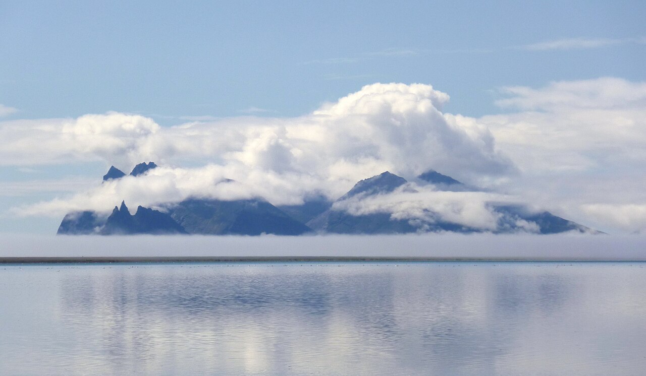 Cap Vestrahorn from Vikurfjall Ring Road.JPG